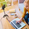 j5create JVCU100 USB™ HD-webcam met 360°-rotatie, 1080p video-opname-resolutie, zwart