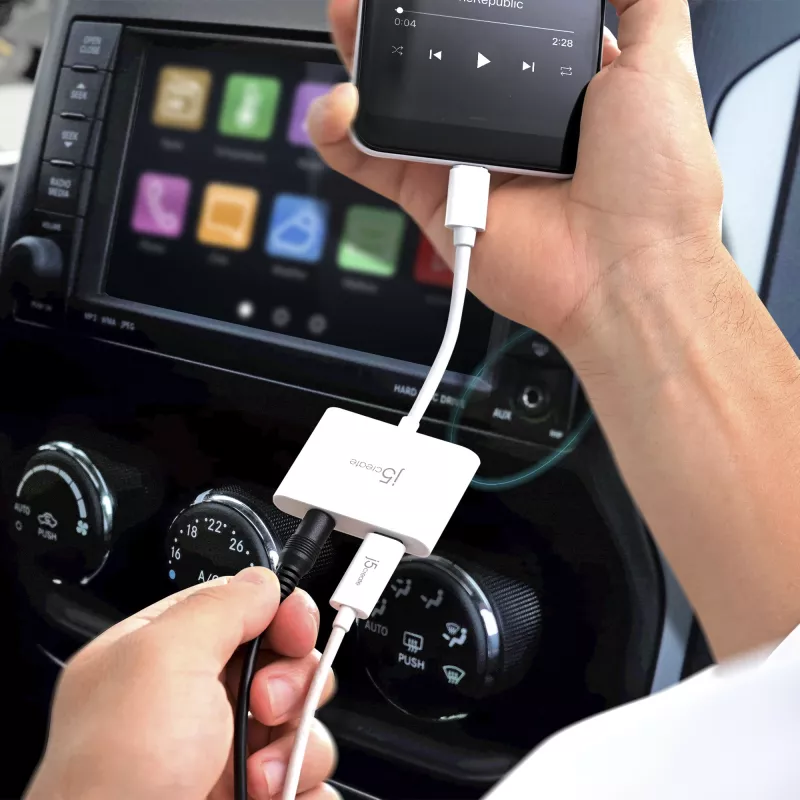 j5create JCA122 USB-C® naar 3,5-mm-audio-adapter met Power Delivery, zwart