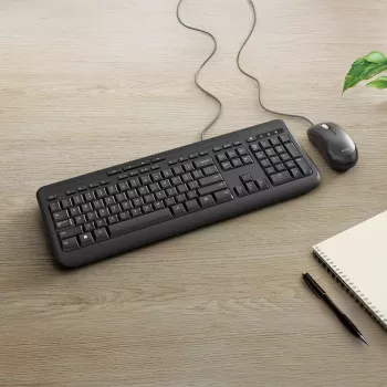 Incase Designed by Microsoft Wired Desktop 600 toetsenbord muis inbegrepen universeel USB QWERTY Italiaans zwart