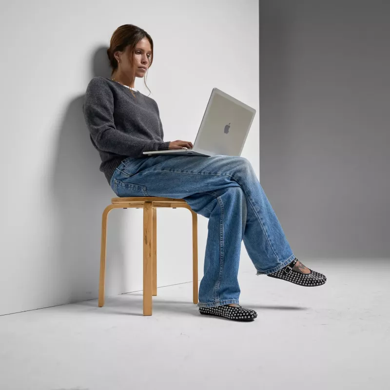 Hardshell Case Incase Edge voor 16-inch MacBook Pro M1-M4 zwart