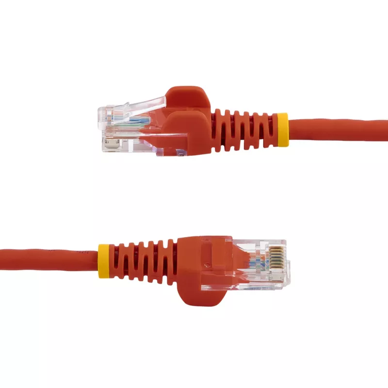 StarTech.com Cat5e ethernet-patchkabel met rastnasenvrije RJ45-stekkers – 5 m, rood