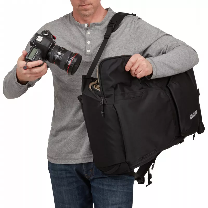 Thule Covert TCDK232 backpack zwart