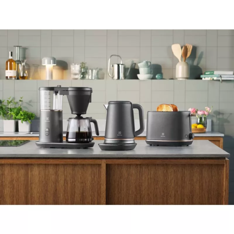 Toaster Electrolux E7T1-6BP 2 sneetjes 980 W zwart