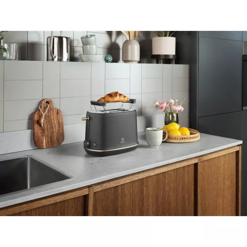 Toaster Electrolux E7T1-6BP 2 sneetjes 980 W zwart