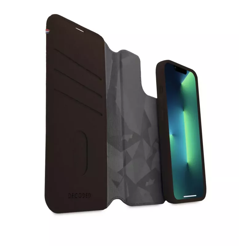 Wallet-hoes Decoded iPhone 14 Plus bruin 6,7 inch 3 kaartvakken