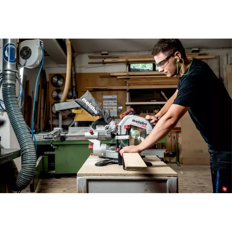 Zaag Metabo KGS 18 LTX BL 254