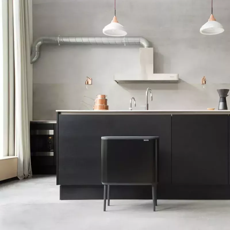 Afvalemmer Brabantia 316067 33L rechthoekig RVS zwart