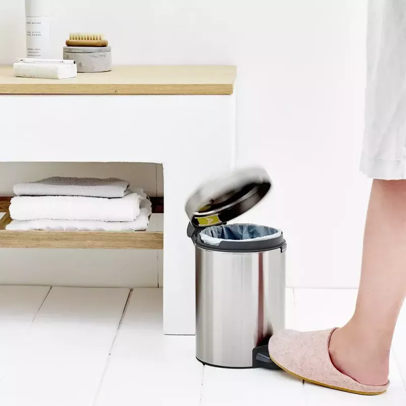 Brabantia newIcon pedaalemmer rond geborsteld RVS