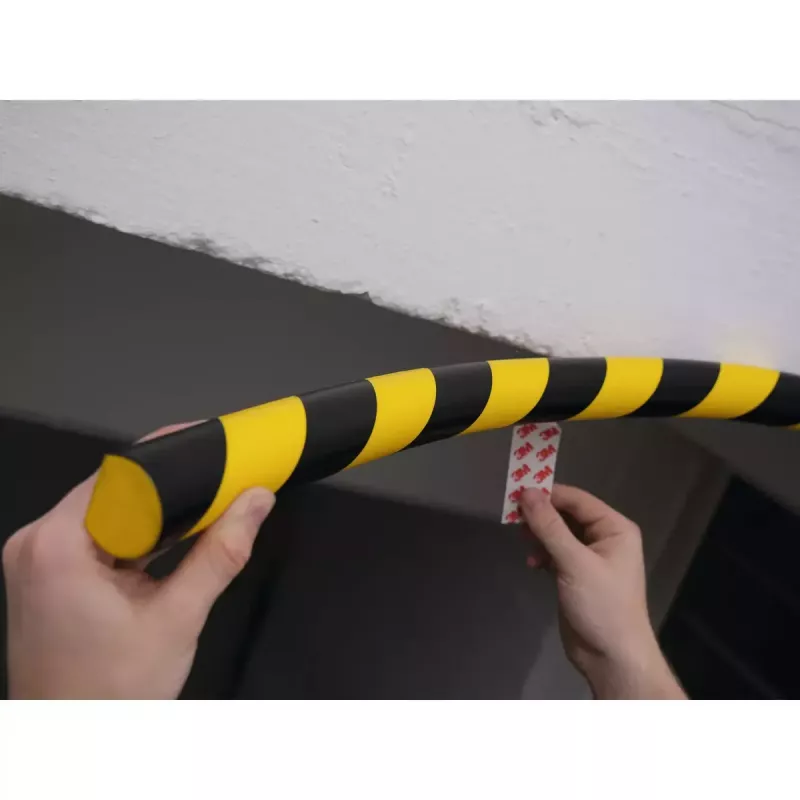 DURABLE S30R Oppervlaktebeschermingsprofiel, geel/zwart, zelfklevend, 1 m