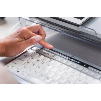 BakkerElkhuizen S-Board 840 DE Qwertz, tenkeyless (80 - 87%), bedraad, USB, schaar-toetsen, QWERTZ, lichtgrijs, wit