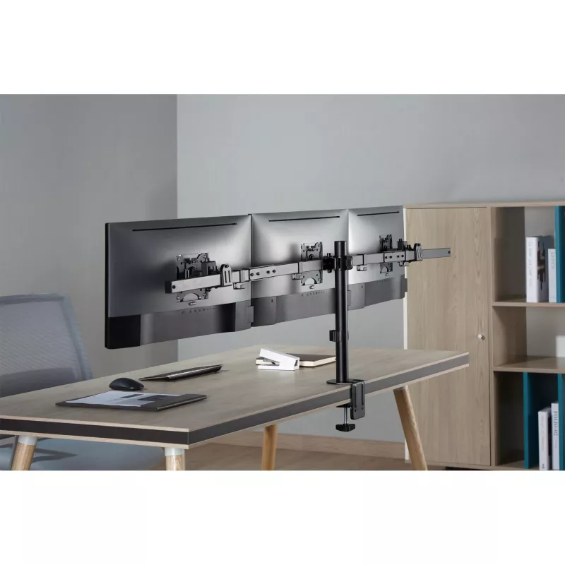 InLine bureaubeugel voor 3x tv / LED / TFT-display tot 81cm 32 inch max. 7kg