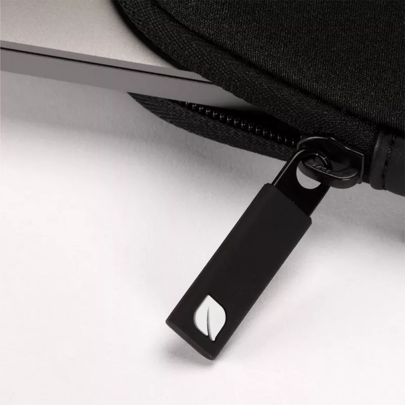 Incase Classic Sleeve voor 16-inch laptops (40,6 cm), zwart