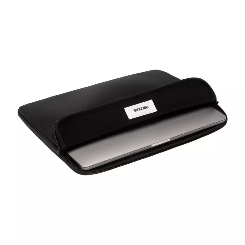 Incase Classic Sleeve voor 16-inch laptops (40,6 cm), zwart