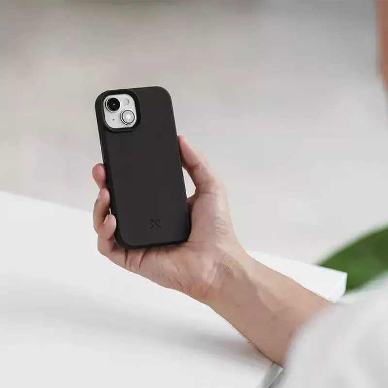 Woodcessories Bio Case telefoonhoesje cover zwart voor iPhone 15 Plus
