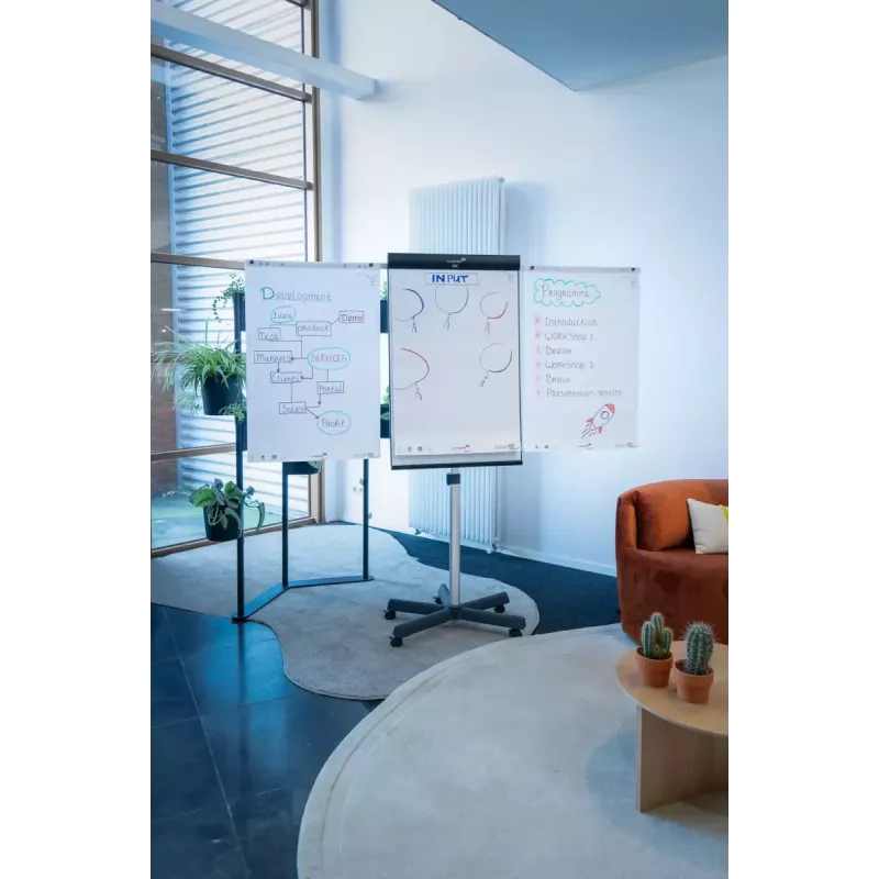 Legamaster SKETCH PRO mobiel flipchart met sterpoot staal 5 rollen