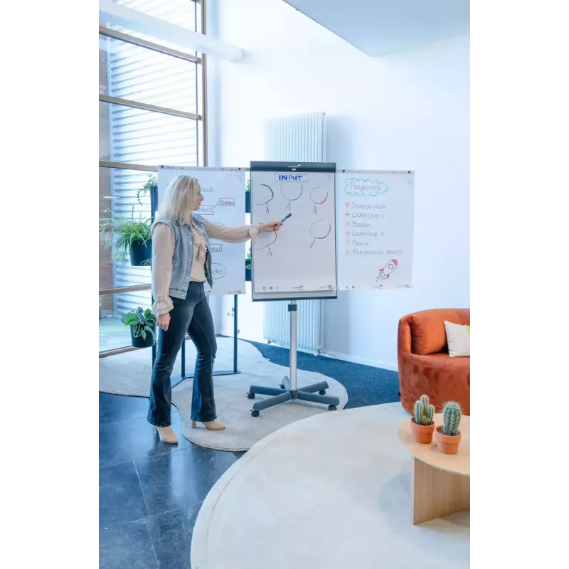 Legamaster SKETCH PRO mobiel flipchart met sterpoot staal 5 rollen