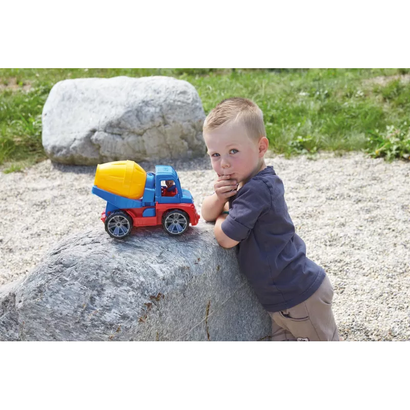Vrachtwagen Lena TRUXX betonmixer