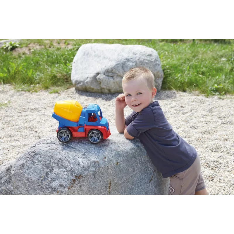 Vrachtwagen Lena TRUXX betonmixer