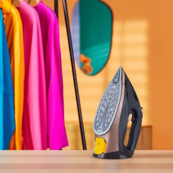 Strijkijzer met droog en stoomfunctie Philips DST7510/80 — 3200 W, SteamGlide Elite zoolplaat, 0,3 l tank, 2 m snoer, 1,669 kg, zwart