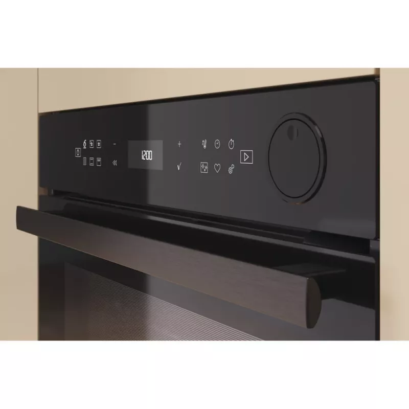 Whirlpool AKZ9S 8260 FB 73 L 3650 W zwart