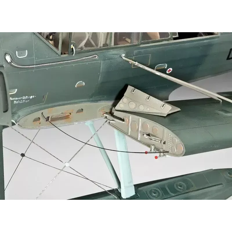 Plastic modelbouwset REVELL ARADO AR 196A-3 watervliegtuig schaal 1:32