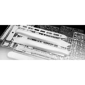 Passagiersschipmodel REVELL Queen Mary 2 bouwpakket, schaal 1:700