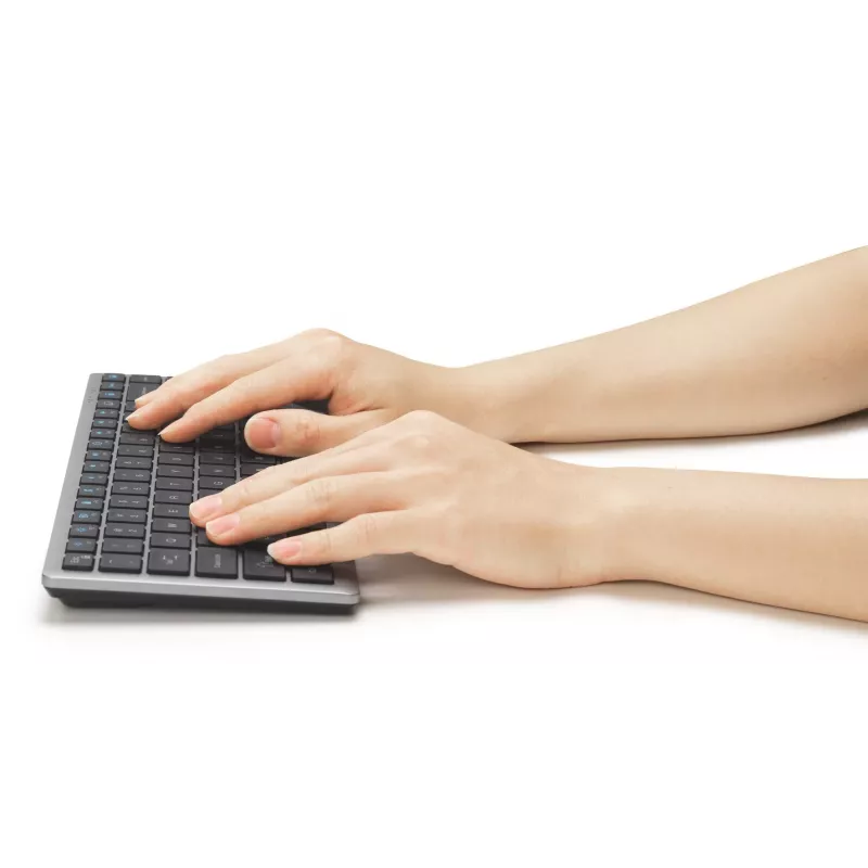 Kensington KB435 EQ oplaadbaar compact toetsenbord voor meerdere apparaten