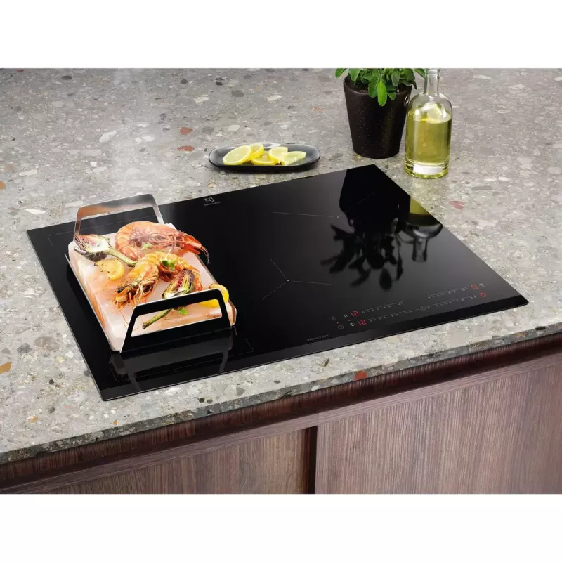 Electrolux EIV734 zwart inbouw inductiekookplaat 68 cm breedte 4 zones