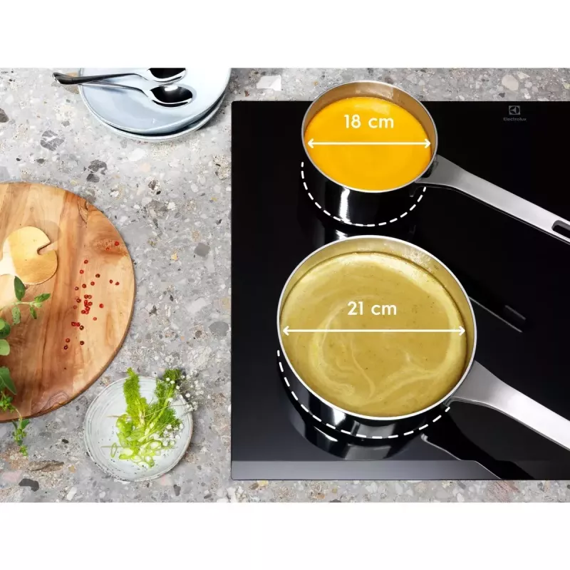 Electrolux EIV734 zwart inbouw inductiekookplaat 68 cm breedte 4 zones