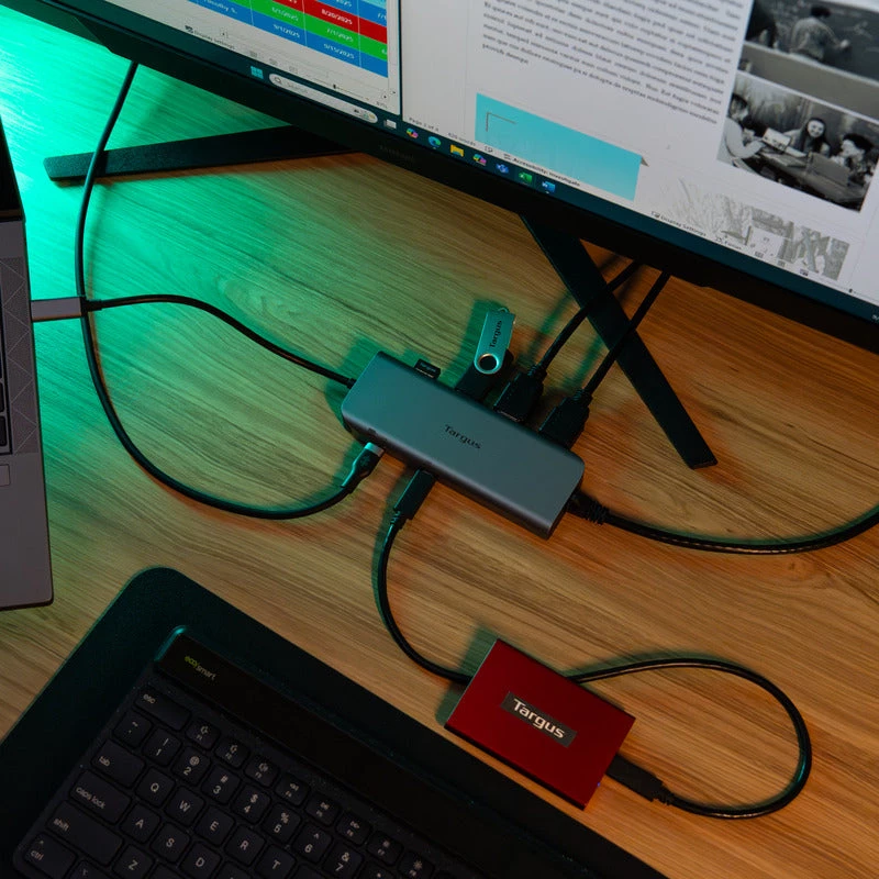 Targus Dual Video Mobile Dock met 140W EPR Pass-Thru, bedraad, USB 3.2 Gen 2 (3.1 Gen 2) Type-C, 140 W, 1000 Mbit/s, grijs, 10 Gbit/s