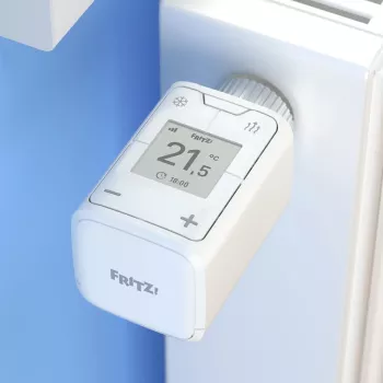 FRITZ Smart Thermo 302 thermostaat (binnen), wit, bediening met knoppen, AA-batterij, 51×51×90 mm