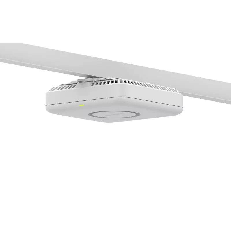 NETGEAR WBE758 11530 Mbit/s wit Power over Ethernet (PoE)