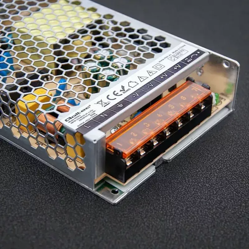 LED-driver QOLTEC 50967, constante spanning/constante stroom, IP20, 150 W