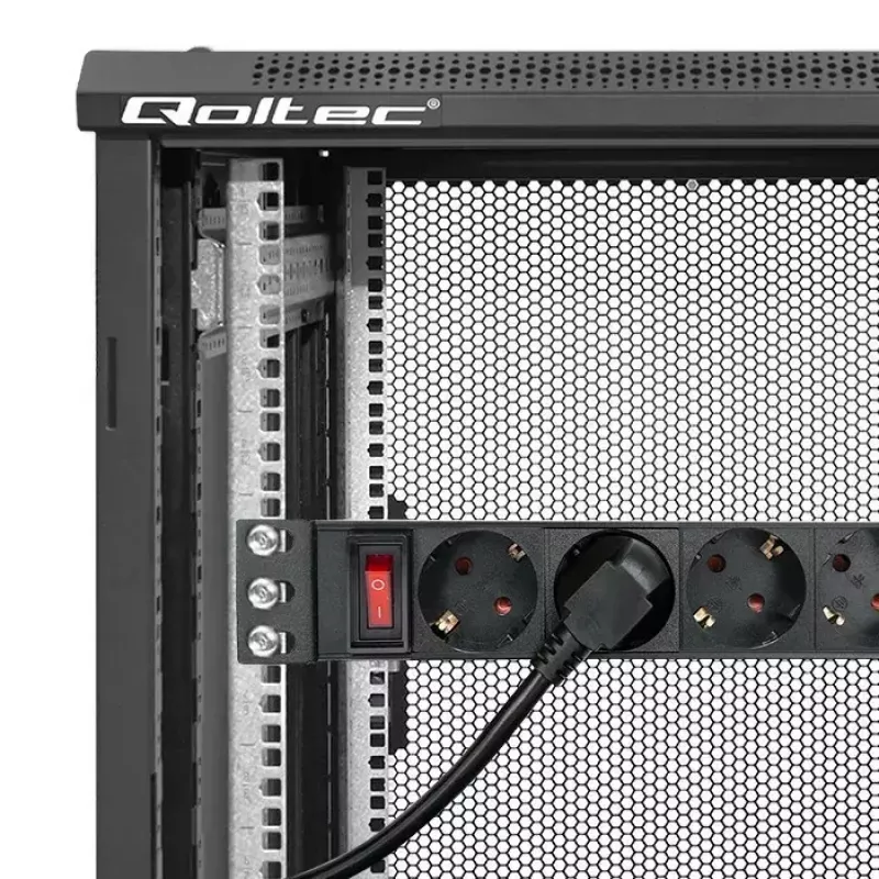 Stopcontactdoos QOLTEC 54603 — 1U rack-monteerbaar, 16A ingang, 4× randaarde stopcontacten