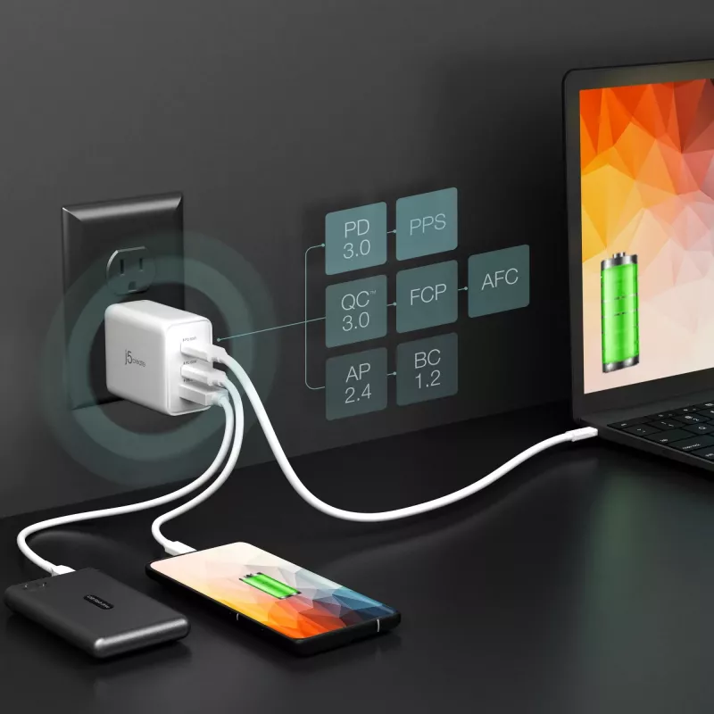 j5create JUP3365E-EN 65W GaN USB-C® 3-poorts oplader, binnen, AC, wit