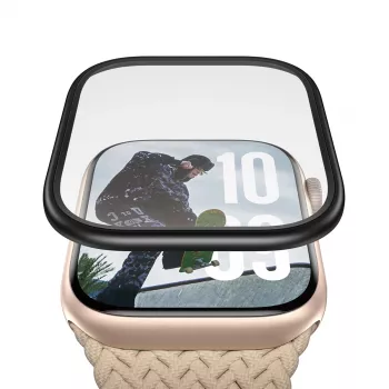 PanzerGlass displaybescherming met zwart metalen frame voor Apple Watch, model PG56329