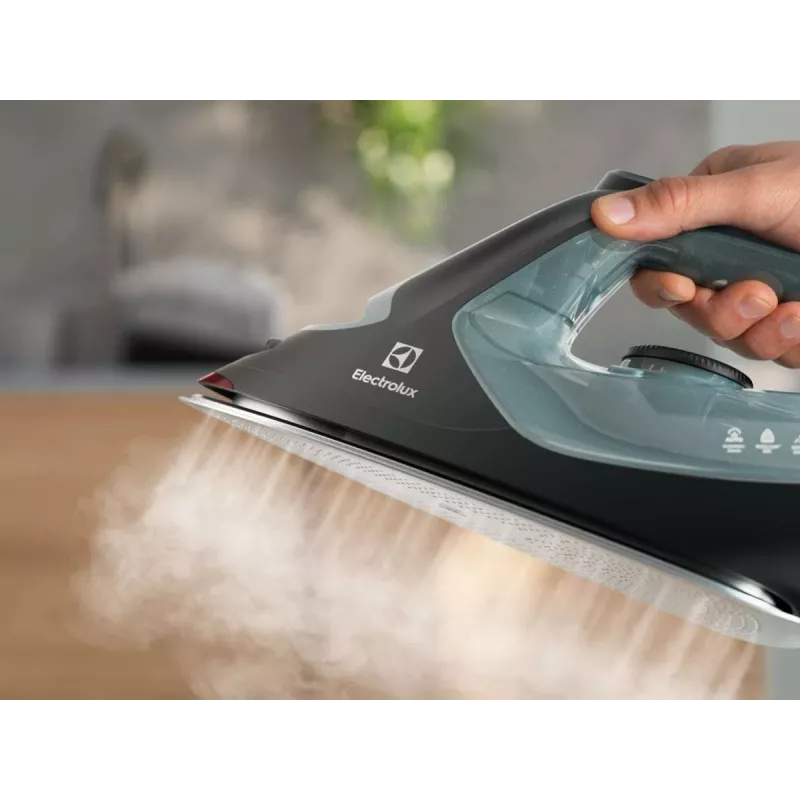 Electrolux E7SI2-6OG strijkijzer RESILIUM-zoolplaat 2600 W zwart, donkergroen