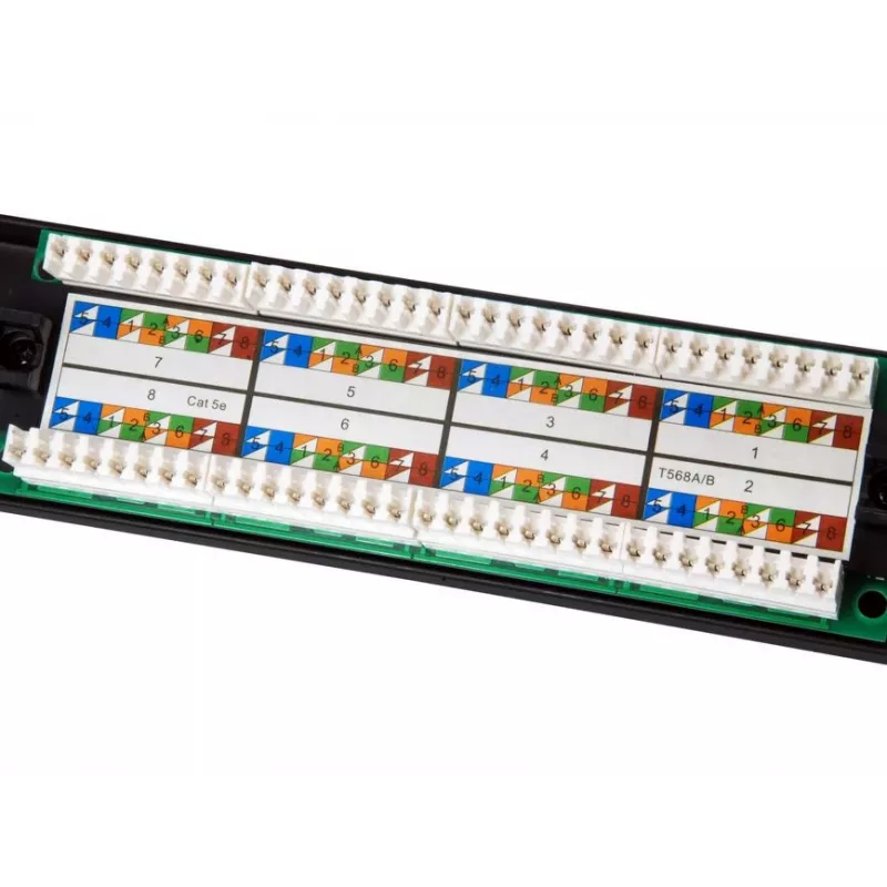 Equip 16-poorts Cat.5e ongeïsoleerd patchpanel, zwart