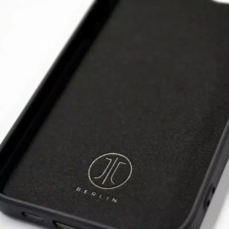 Hoes JT BERLIN Pankow Soft voor iPhone 16E zwart 15,4 cm