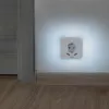 Hama 00223498 LED-nachtlampje met stopcontact, 2 USB-uitgangen, bewegings- en lichtsensor