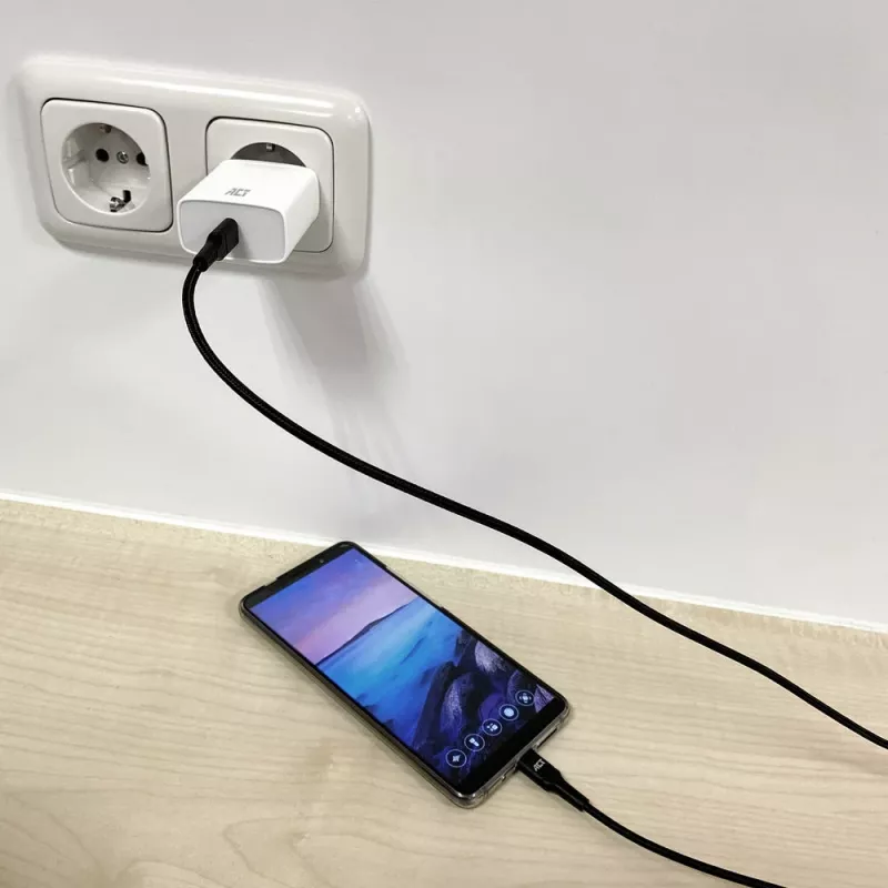 ACT USB 2.0 laad-/datakabel C-stekker – C-stekker 1 meter, nylon