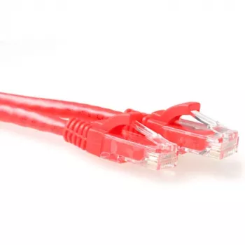 ACT rood 2 meter U/UTP CAT6-patchkabel met rastangbescherming en RJ45-stekkers
