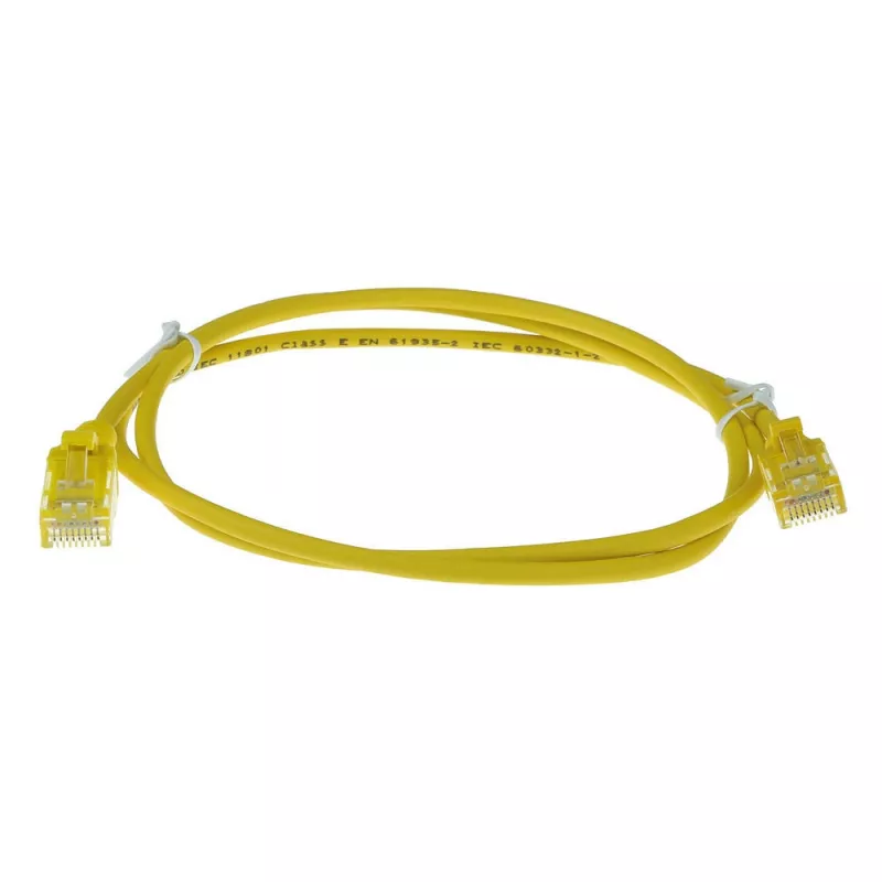 ACT Geel 7 meter LSZH U/UTP CAT6 datacenter slimline patchkabel met klikbescherming en RJ45-stekkers