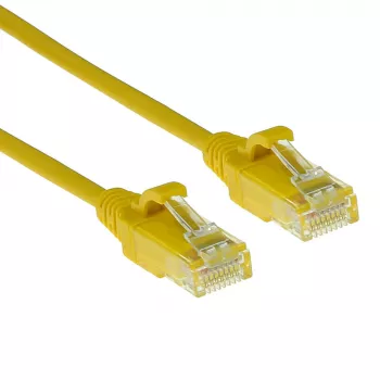 ACT geel 0,15 m LSZH U/UTP CAT6 datacenter-slimline-patchkabel, rastnasenfrei met RJ45-stekkers