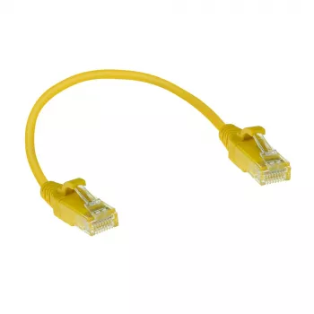 ACT geel 0,15 m LSZH U/UTP CAT6 datacenter-slimline-patchkabel, rastnasenfrei met RJ45-stekkers