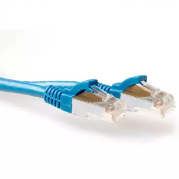 ACT blauw 0,5 meter S/FTP CAT6A patchkabel rastnasenvrij met RJ45-stekkers
