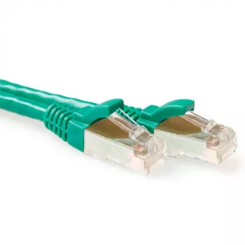 ACT groen 2 meter SFTP CAT6a patchkabel met knikbescherming en RJ45-stekkers