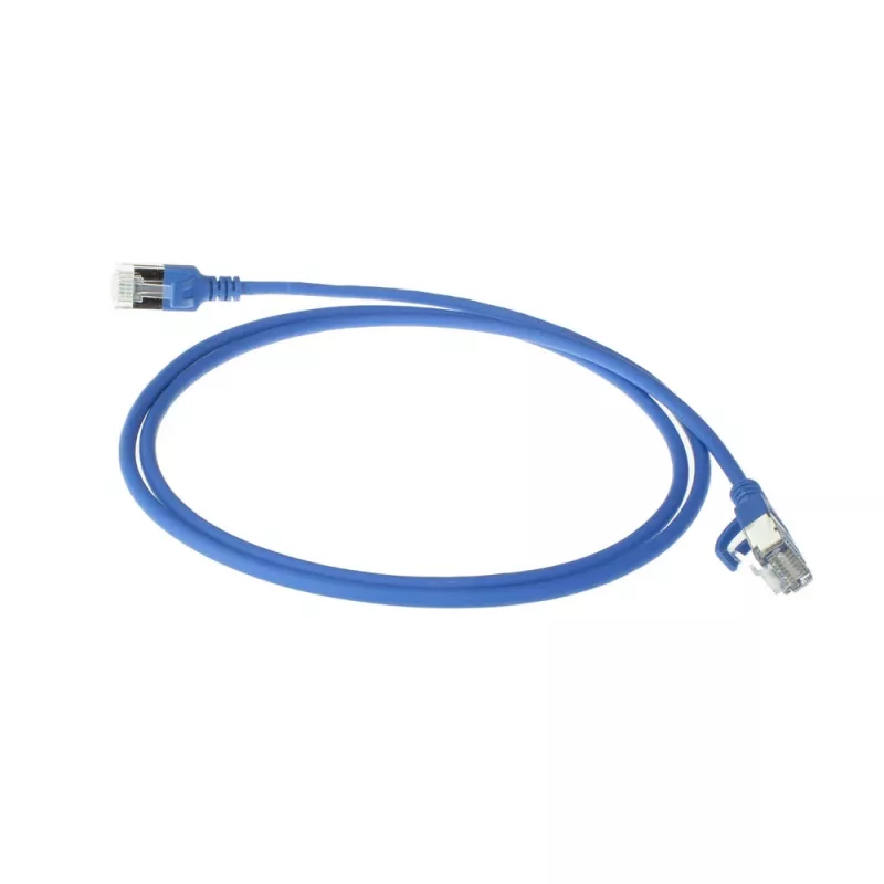 ACT blauw 7m LSZH U/FTP CAT6A datacenter slimline patchkabel met rastnasenbescherming en RJ45-stekkers