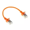 ACT Oranje 0,25 meter LSZH U/FTP CAT6A datacenter slimline-patchkabel, rastnasvrij met RJ45-stekkers