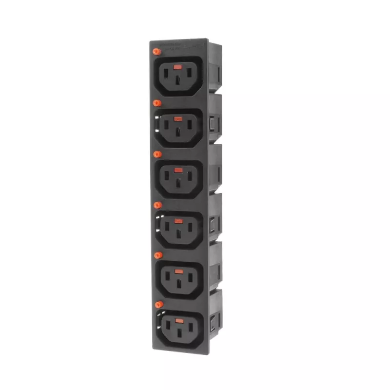 ACT C13 IEC Lock netingang (6x uitgang) - zwart, PA135015BK6